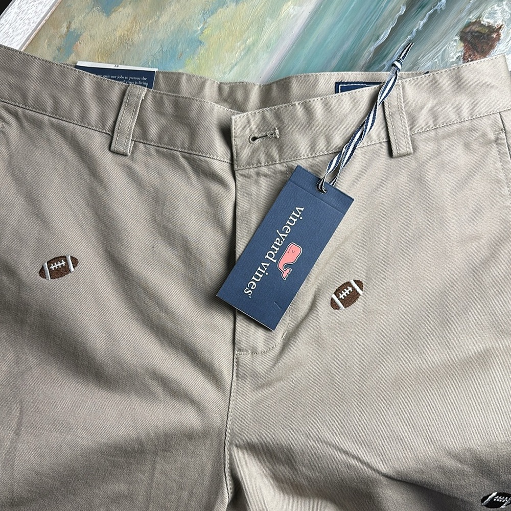 Vineyard vines NWT football khakis size 18 new with tags cotton